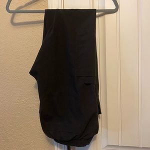 Figs Women’s scrub pants, size small